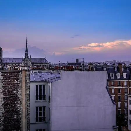 Les Bulles De 4* Parigi