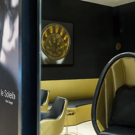 Hotel Les Bulles De París