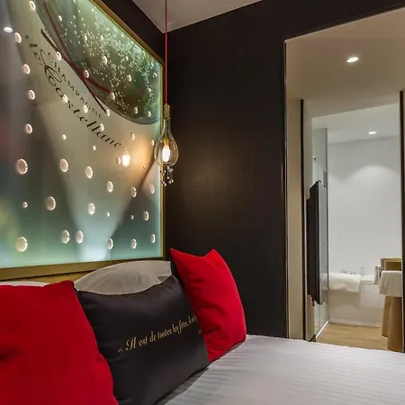 Les Bulles De Hotel París