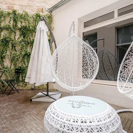 Hotel Les Bulles De París