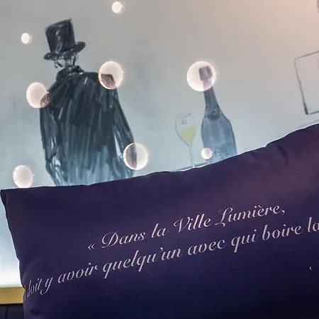 Les Bulles De Hotel