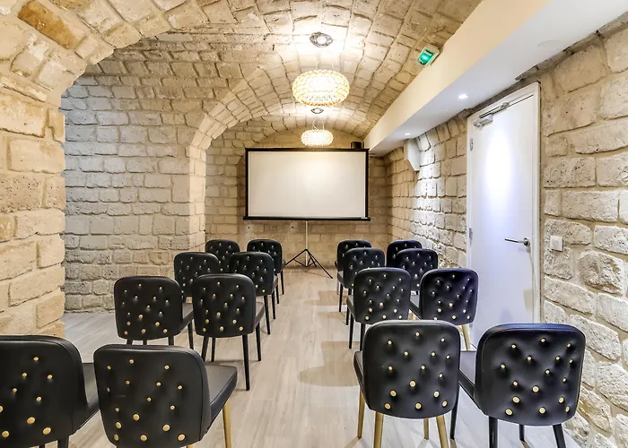 호텔 레 뷜르 드 파리