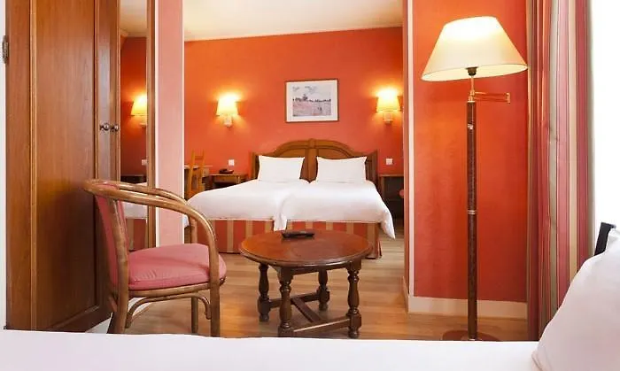 호텔 레 뷜르 드 4*