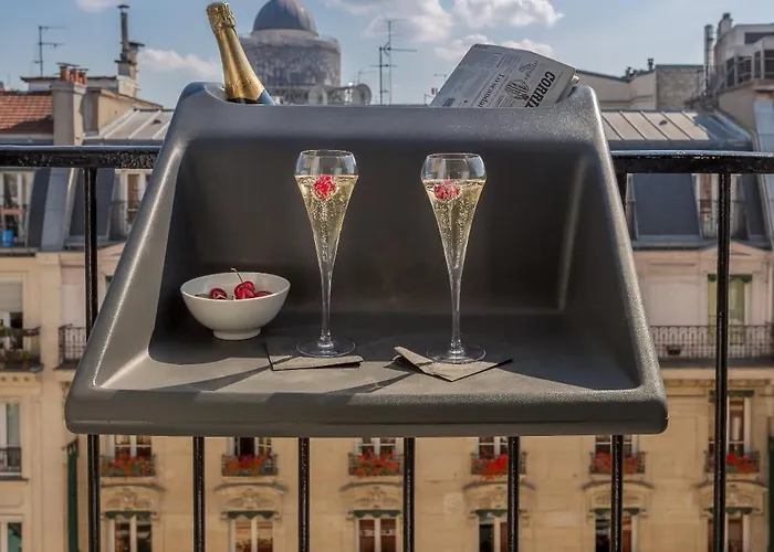 Hotel Les Bulles De Paris